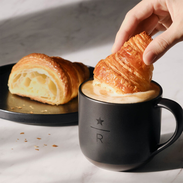 スターバックス リザーブ カフェ HAERAの抽象イメージ